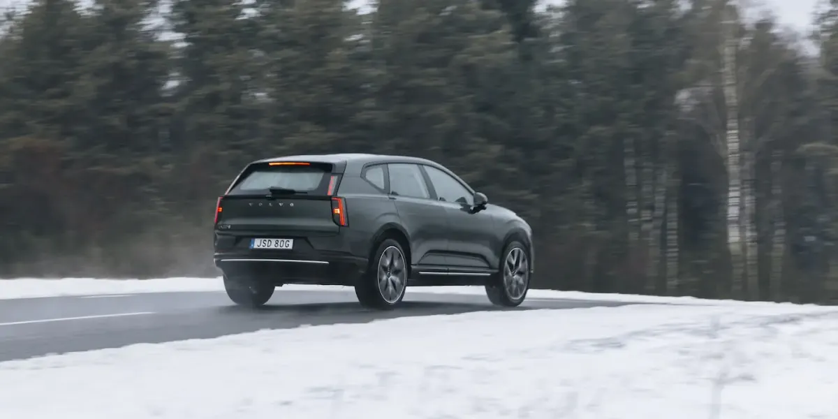 Volvo EX50: нове ім’я для електромобіля та плани компанії
