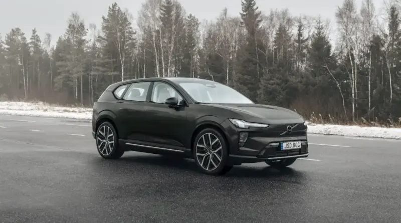 Volvo EX50: нове ім’я для електромобіля та плани компанії