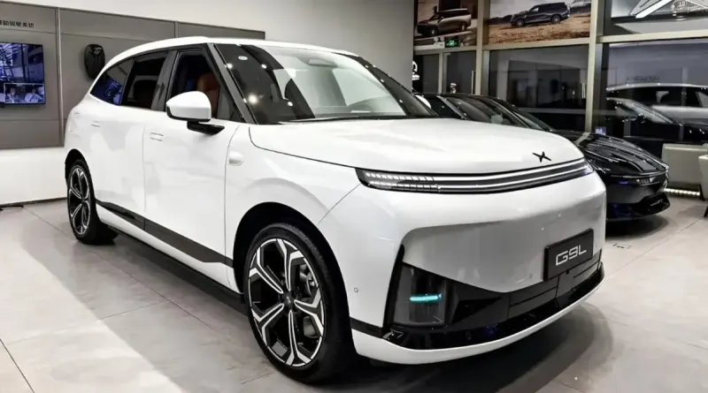 Великий кросовер Xpeng G9L з'явився в автосалонах перед стартом продажів